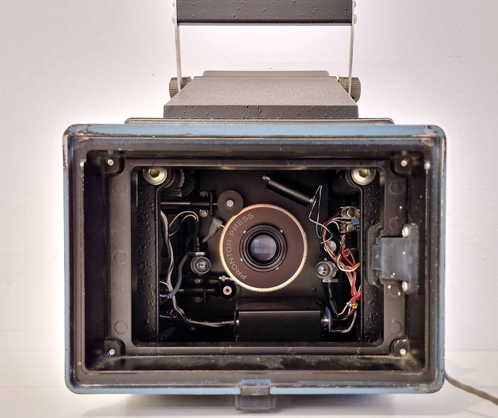 Tektronix_C-59A_Camera_Front_View_with_Adapter.jpg