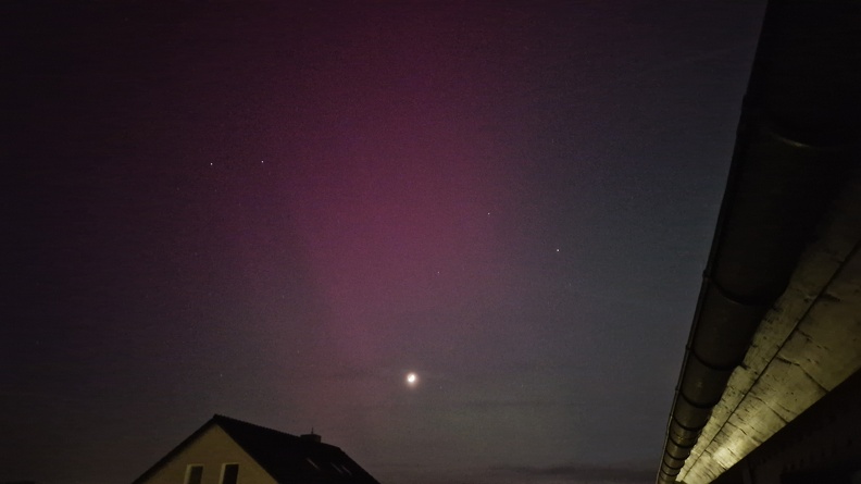 Visible Aurorae in Braunschweig, photographed with Samsung Galaxy S22